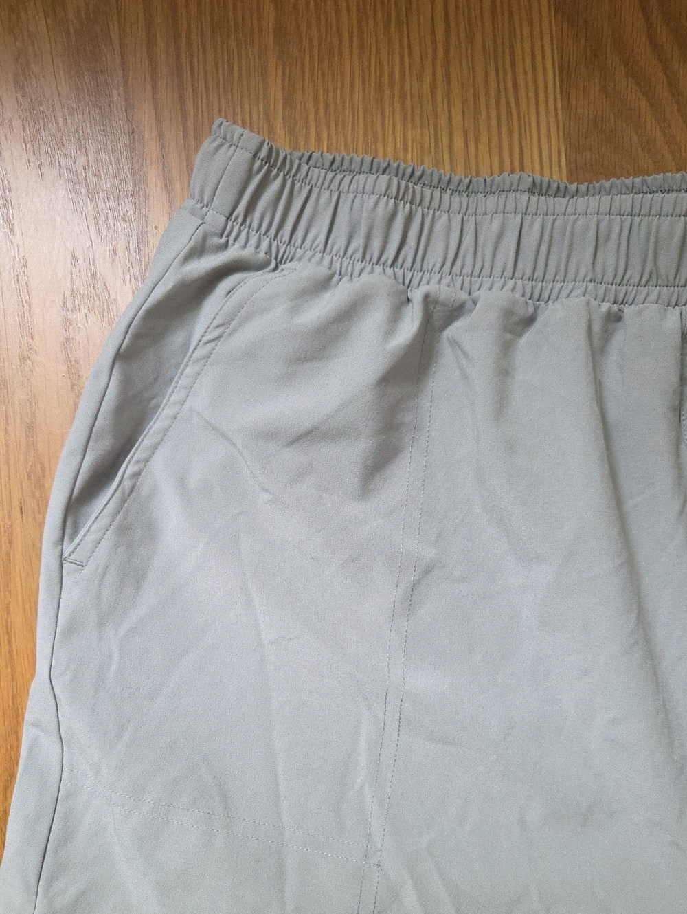 Zella Gray Athletic Shorts - Picture 2 of 6